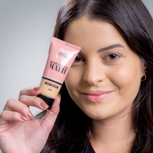 Base Líquida Matte Vegana Cor Maria Milla Makeup