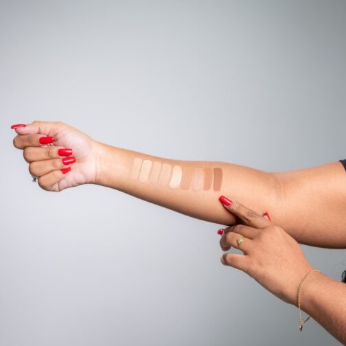Base Líquida Matte Vegana Cor Nina Milla Makeup